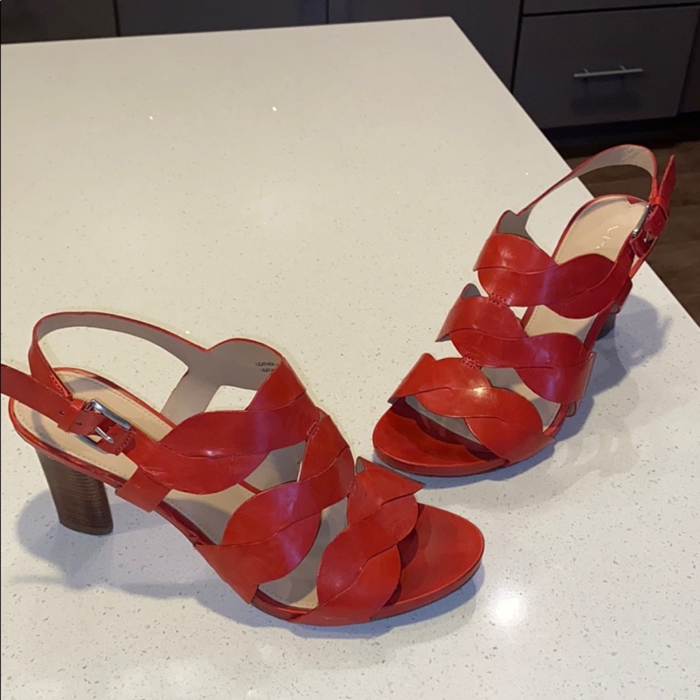 VIA SPIGA - Designer Salmon Colored Heels